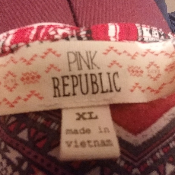 Chevron Pattern Pink Republic Blouse - Picture 4 of 7